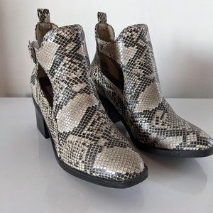 Mia Women's Snake Print Eden Bootie